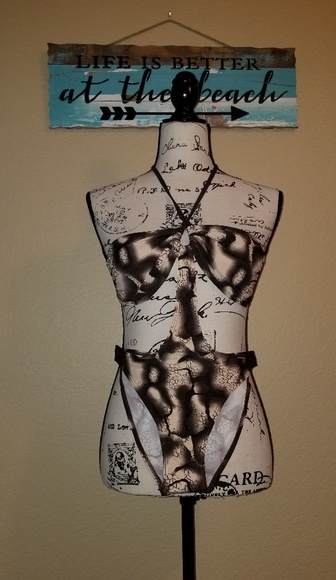 Swim Suits - Picture 6 of 8